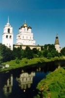Река Пскова, Кремль, Троицкий собор.